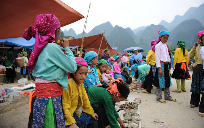 marche-ethnique-hagiang-vietnam-1493114620