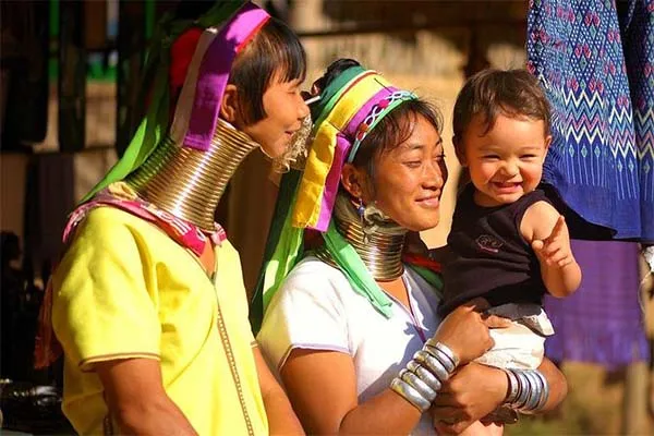 village Karen 600