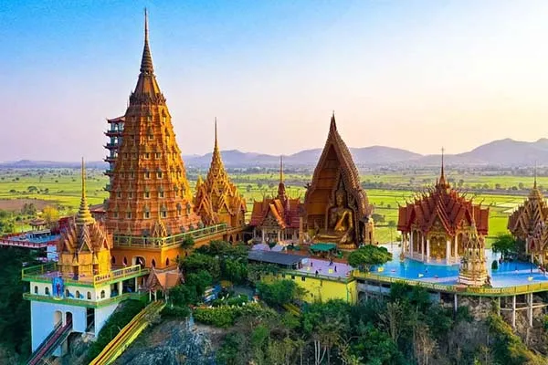 wat-tham-sua 600